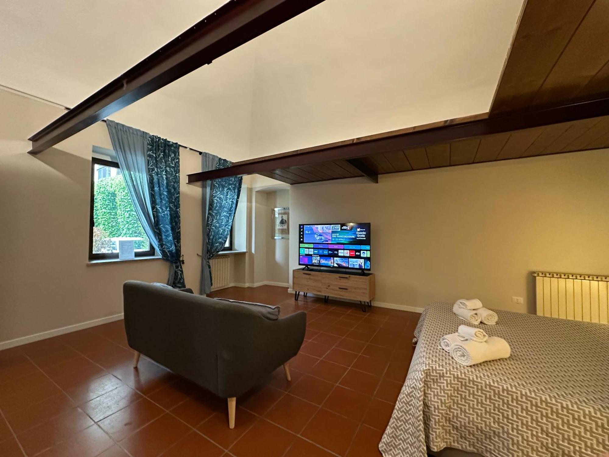 Center One By Cinelli Apartment Vercelli Exterior foto